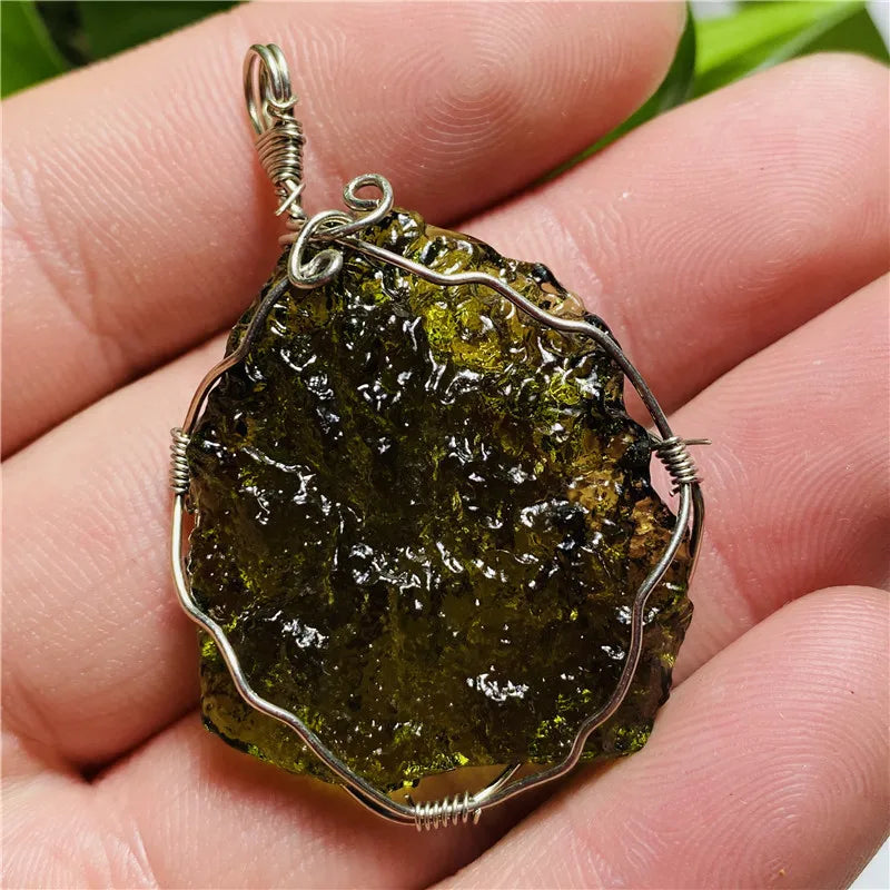 High Quality Moldavite Czech Meteorite Mineral Specimen Spiritual Healing Aerolite Crystal Energy Stone