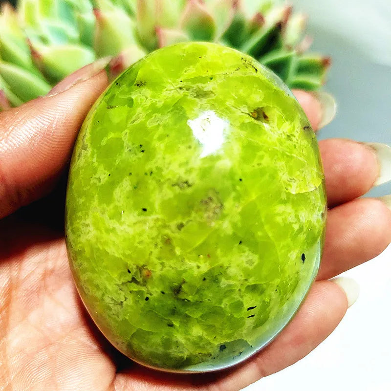 Natural Green Opal Palm Stone Yoga Exercise Stone Spiritual Healing Stone Home Feng Shui Crystal Decorations