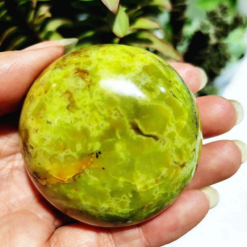 Natural Green Opal Palm Stone Yoga Exercise Stone Spiritual Healing Stone Home Feng Shui Crystal Decorations